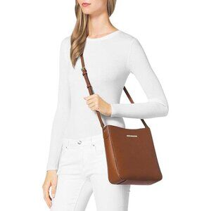 Michael Kors Timeless Saffiano Tan Leather Crossbody Messenger Bag Zip Closure